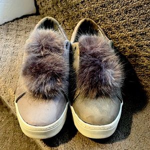 Sam Edelman Leya Pom Pom Sneakers size 6.5